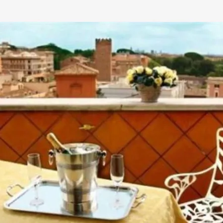 Colosseum מלון 3*