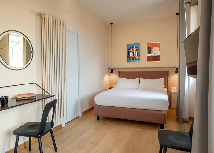 Colosseum Hotel