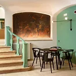 Colosseum Hotel
